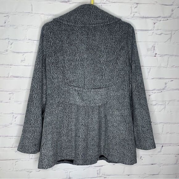 Coldwater Creek size 14 gray coat - Picture 3 of 4